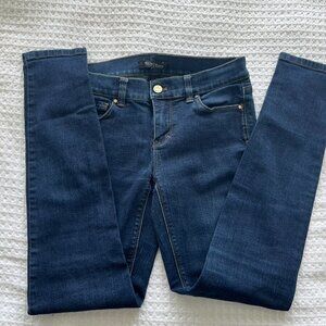 White House | Black Market Skinny Jeans 2R